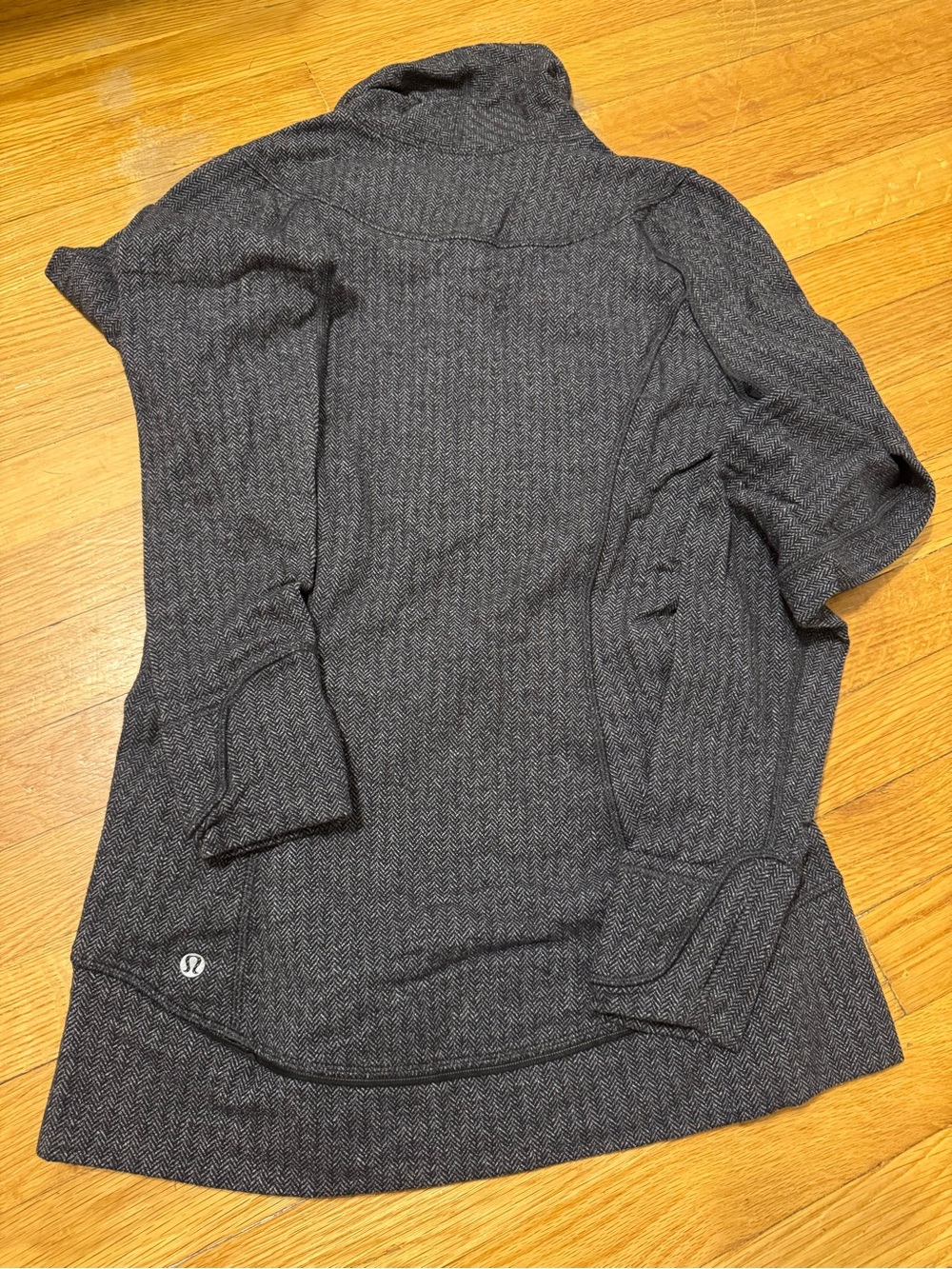 lululemon athletica Charcoal Herringbone Half-Zip Hoodie - Picture 4 of 5